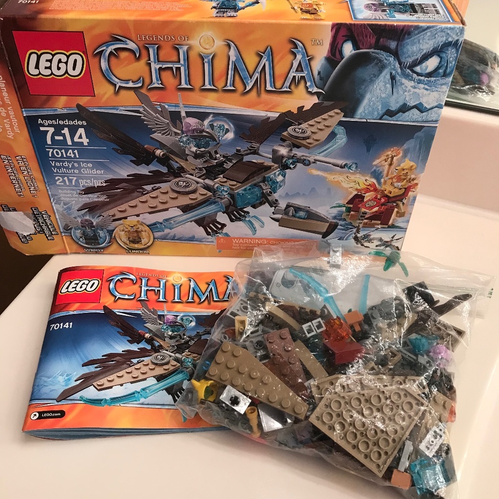 LEGO Legends of Chima Vardy's Ice Vulture Glider Set 70141